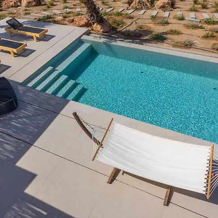 N House L A Unique Cycladic Sanctuary